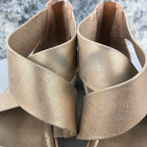 EuroSoft Women's Size 10M Candace Gold Metallic Back Zip Open Toe Sandals - Picture 3 of 14